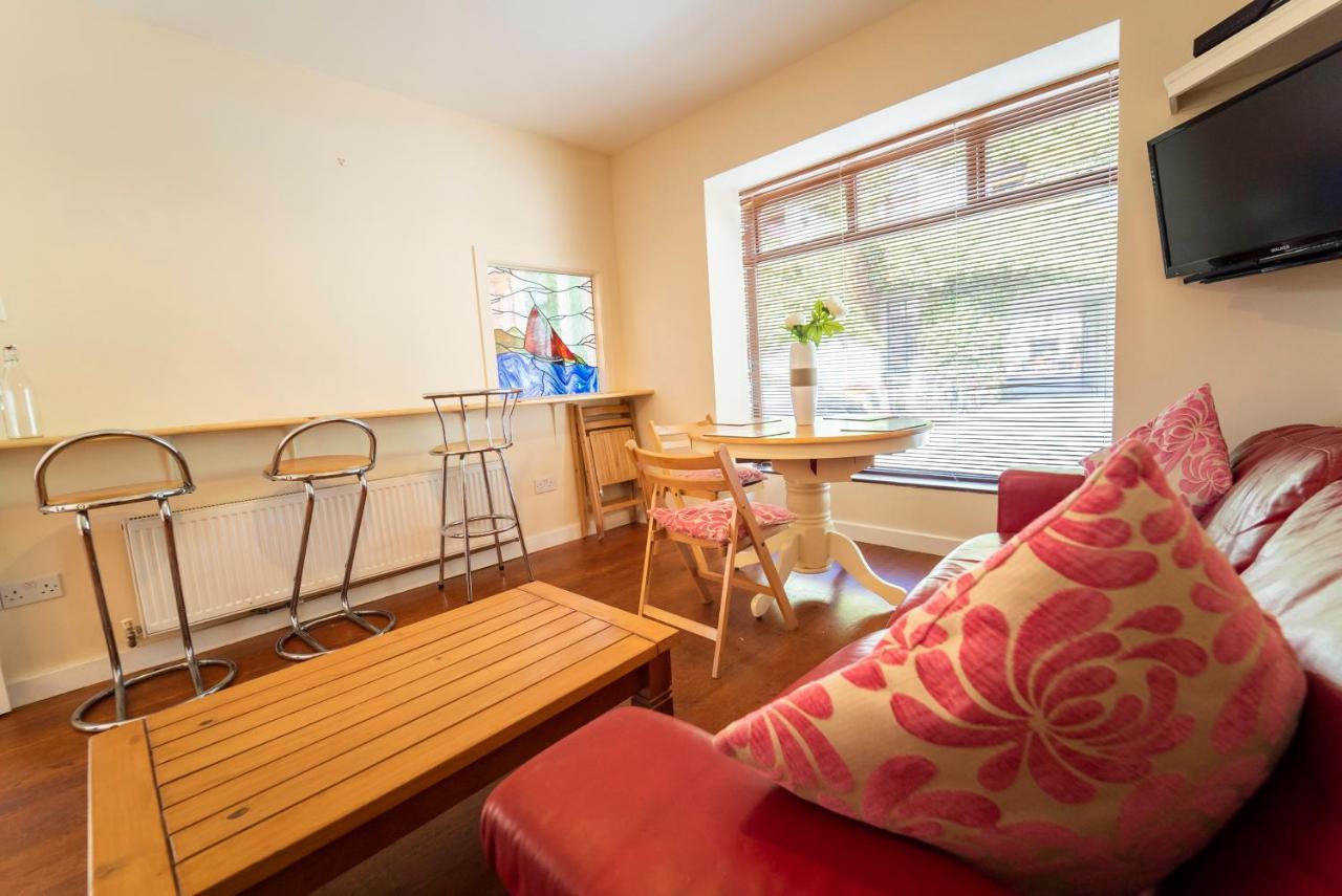Charming City Centre Guest House Galway Exterior photo